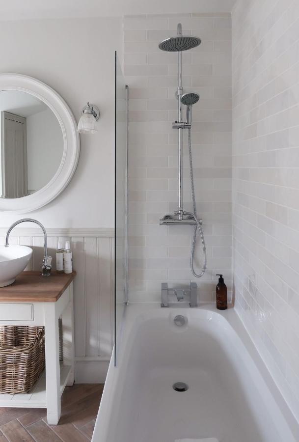 Luxury Living Outside The City Walls - Sleeps Six! Chester Buitenkant foto