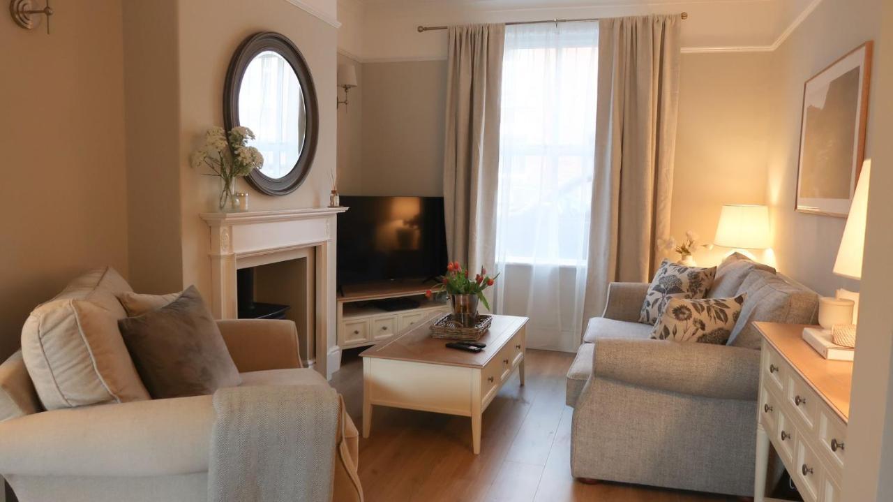 Luxury Living Outside The City Walls - Sleeps Six! Chester Buitenkant foto