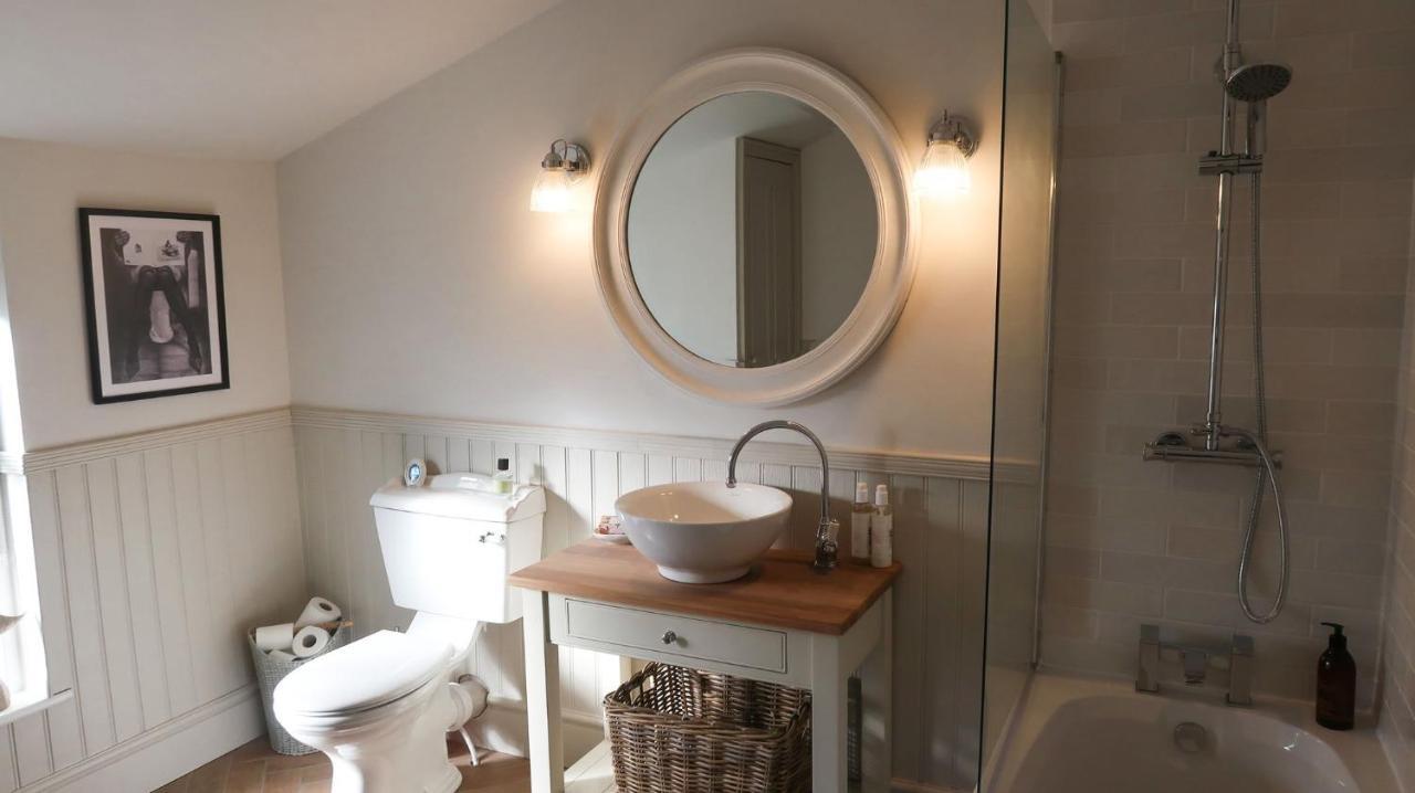 Luxury Living Outside The City Walls - Sleeps Six! Chester Buitenkant foto