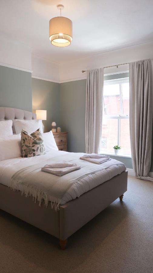 Luxury Living Outside The City Walls - Sleeps Six! Chester Buitenkant foto