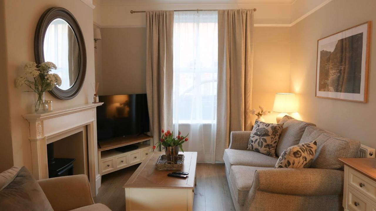 Luxury Living Outside The City Walls - Sleeps Six! Chester Buitenkant foto